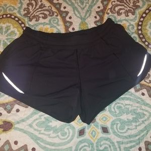 Lululemon hotty hot shorts size 8